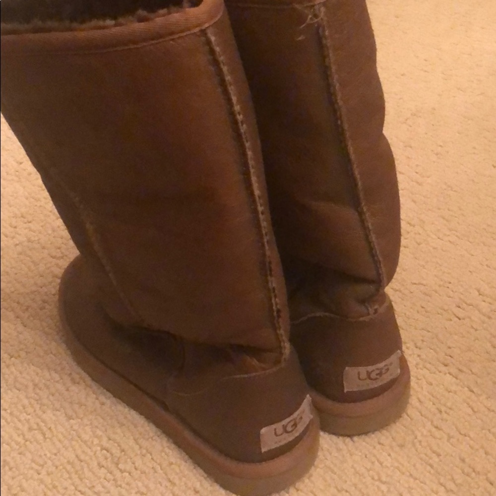 Ugg Metallic Bronze like new Women’s size 7 Boots